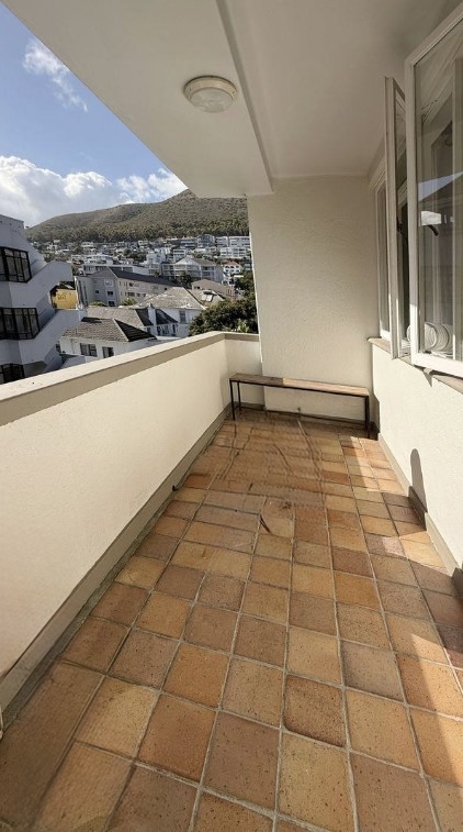 To Let 2 Bedroom Property for Rent in Green Point Western Cape